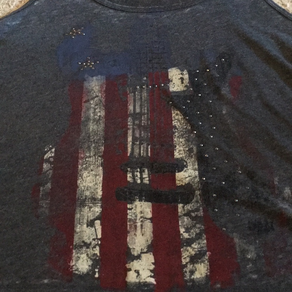 Miss me tank size large - Picture 3 of 3